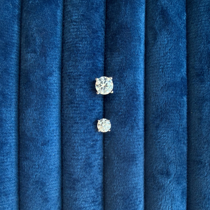Maren Round Stud Earrings